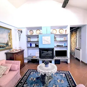 splendid-penthouse-in-the-heart-of-milan.italymilanhotels.net/